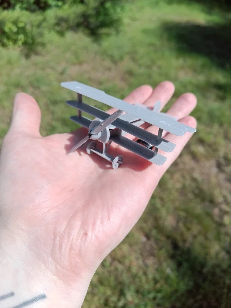 Flying WWI German Triplane Kit Card - Fokker DR1 Flying Kit