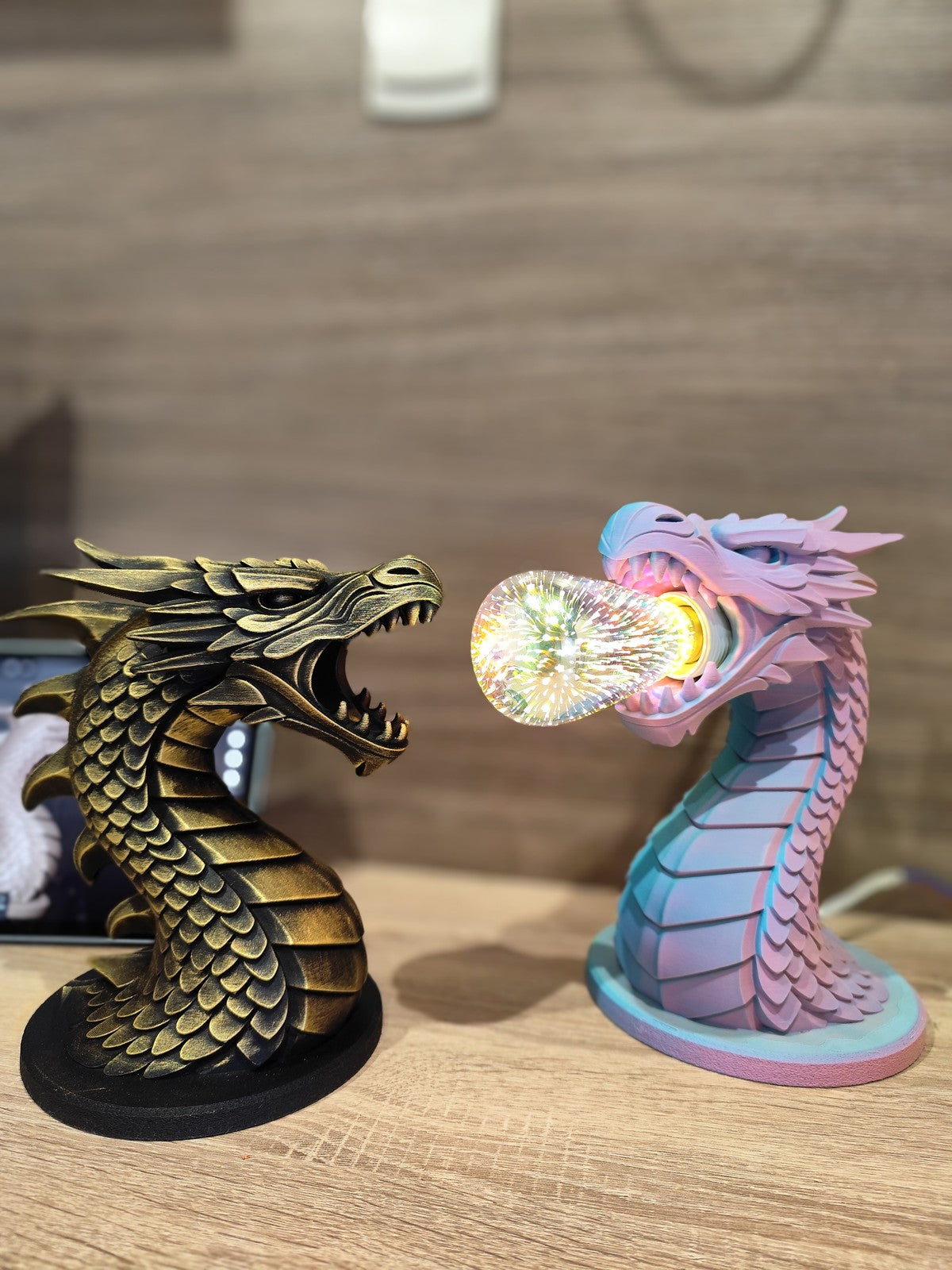 Dragon’s Breath Lamp & Statue – Fire Breathing Fantasy Dragon Light or Gothic De