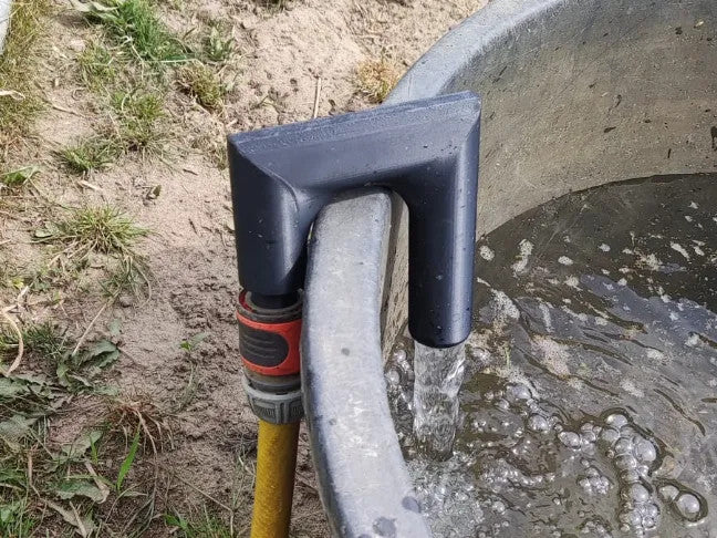 Hands-Free Gardena Hose Filler Hook – For Tubs, Containers & Pools