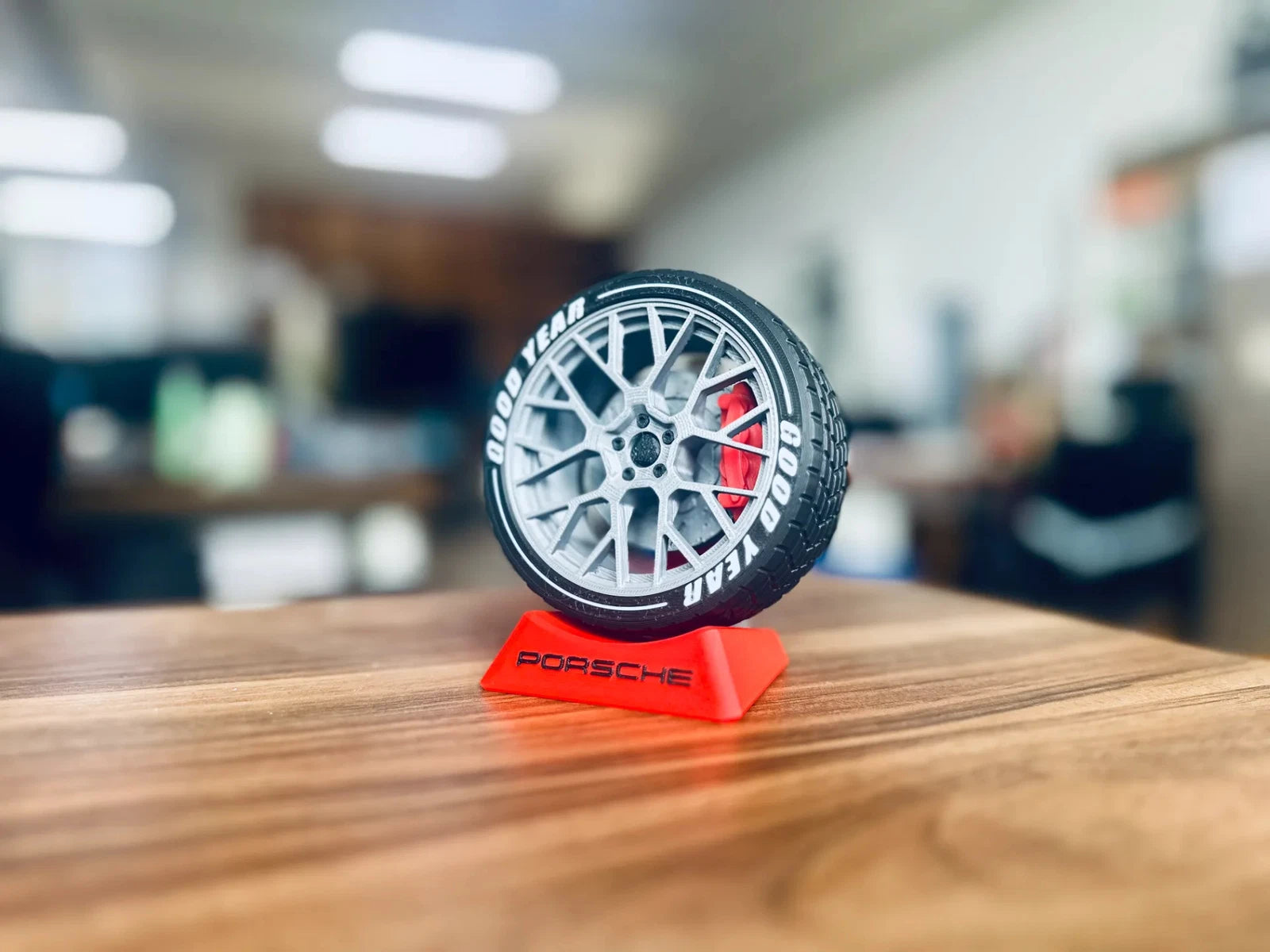 Porsche Wheel Desktop Ornament – Car Enthusiast Gift – Motorsport Desk Decor – UK Made