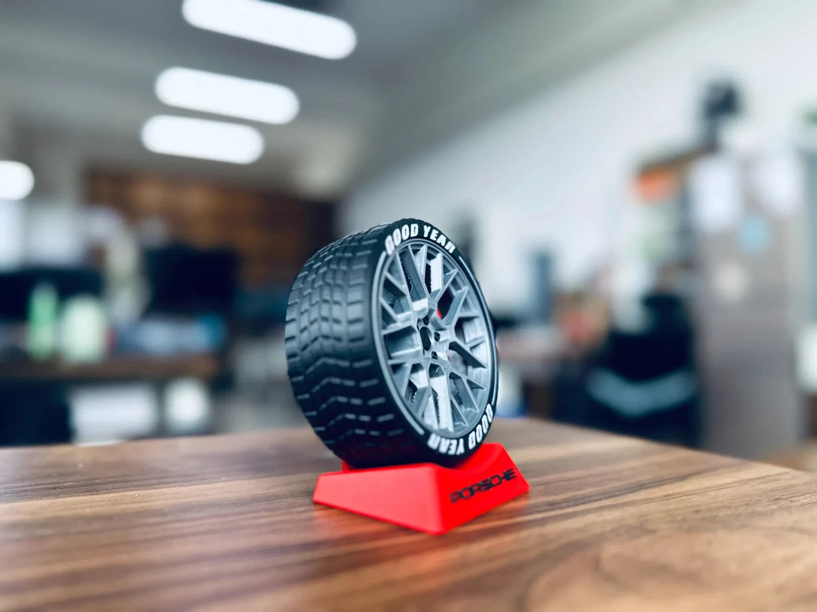 Porsche Wheel Desktop Ornament – Car Enthusiast Gift – Motorsport Desk Decor – UK Made